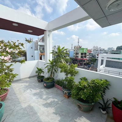 Nhà mặt tiền kinh doanh sát Tùng Thiện Vương P.Bình Đông
