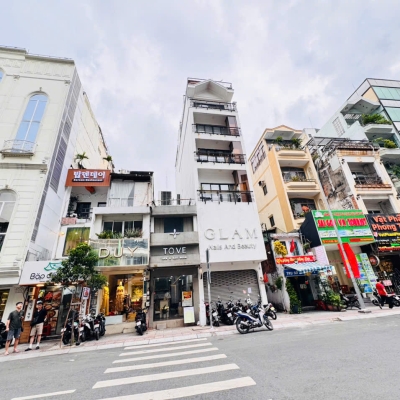QUẬN 1: BÁN NHÀ 4 TẦNG MẶT TIỀN LÊ THỊ RIÊNG, P.BẾN THÀNH- DT ĐẸP 3,5M*15M VUÔNG ĐẸP- ĐANG CHO NHÀ HÀNG HÀN KD DÒNG TIỀN ĐỀU- 0938676685 GIANG GIANG