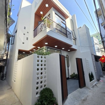 ► Góc Kiệt thăng 50m ra Lý Tự Trọng, 80m2, 3 tầng đúc, hiện đại thoáng, 5.1 tỷ