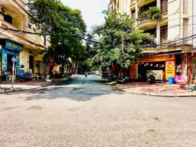 bán mảnh đất  khu 7.2Ha Vĩnh Phúc- Ba Đình, 93m, mặt tiền 8.7m, 2 mặt vỉa hè