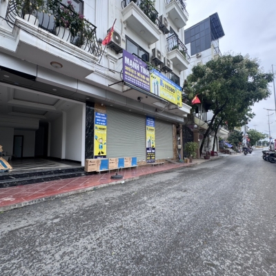 MẶT PHỐ ÂU CƠ- 8 TẦNG THANG MÁY MẠ VÀNG - HÀNG XÓM LOTTE TÂY HỒ - KINH DOANH NGÀY ĐÊM - VỊ TRÍ CỰC ĐẸP  NGÃ 3 LẠC LONG QUÂN ÂU CƠ