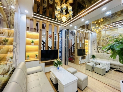 NHÀ ĐẸP ĐỈNH CAO KHU VỰC TRẦN QUỐC VƯỢNG - CẦU GIẤY - 3 MẶT THOÁNG -  NGÕ NÔNG GẦN PHỐ - VỊ TRÍ TRUNG TÂM ĐI ĐÂU CŨNG TIỆN - NỘI THẤT LUXURY