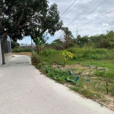 Bán đất đẹp thổ cư Vĩnh Thái tiếp giáp ngay mỹ gia gói 8
+ Diện tích: 133,4m2; ngang 5m x dài 27m;
+ 
Liên hệ 0947.858.195 mr Tuấn