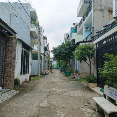 TUYỆT PHẨM ĐƯỜNG TRƯỜNG LƯU NHÀ ĐANG XÂY - 3 TẦNG - 5 TỶ - DIỆN TÍCH 53m²
-