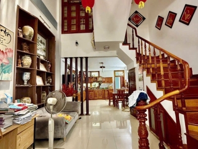 # Đường nhánh Núi Thành, 120m2, 3 tầng, đi bộ ra Trần Thị Lý, Bạch Đằng