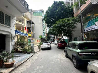 Bán nhanh 86m² đất phố Dương Khuê, mặt tiền 6m, vỉa hè rộng, xây tòa văn phòng, giá 36,7 tỷ.