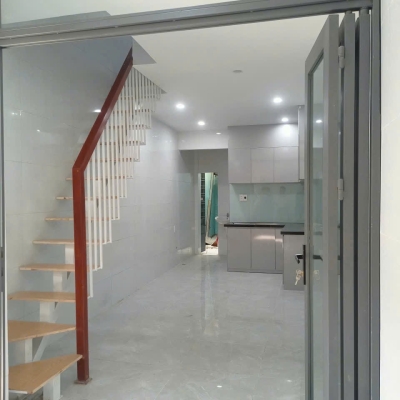 ♪ 2.4x tỷ nhà gần MT Điện Biên Phủ 31m2, 2 tầng 2PN, sạch sẽ