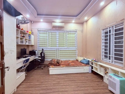 HIẾM PHẠM VĂN ĐỒNG CẦU GIẤY – 32M 5 TẦNG 3 NGỦ – NHÀ ĐẸP Ở NGAY – 7.6 TỶ LH  0326213286