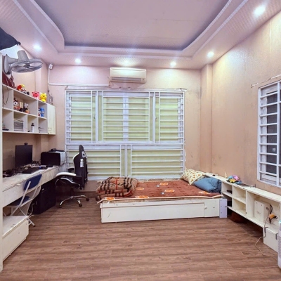 HIẾM PHẠM VĂN ĐỒNG CẦU GIẤY – 32M 5 TẦNG 3 NGỦ – NHÀ ĐẸP Ở NGAY – 7.6 TỶ LH  0326213286