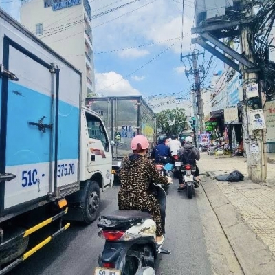 NGỘP - GẦN AEON - HẺM 6M SÁT MT - 4 TẦNG - 70M NGANG 5 - DÒNG TIỀN 20 NHỈNH 9