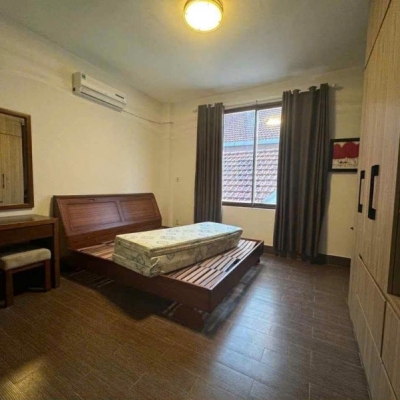 # MT Bùi Viện sát Thẳng Long, đi bộ ra Sông Hàn, 140m2, ngang 8m, 3 tầng, 16.x tỷ