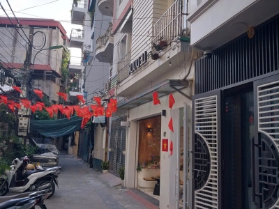 CHỈ 9.5 TỶ SỞ HỮU NHÀ ĐẸP HOÀNG HOA THÁM, NGÕ THÔNG, RỘNG THOÁNG – 4 TẦNG x 51M2