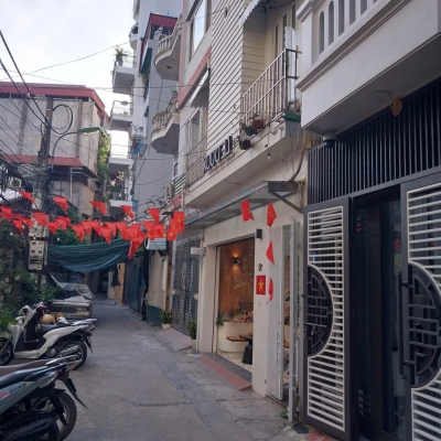 CHỈ 9.5 TỶ SỞ HỮU NHÀ ĐẸP HOÀNG HOA THÁM, NGÕ THÔNG, RỘNG THOÁNG – 4 TẦNG x 51M2