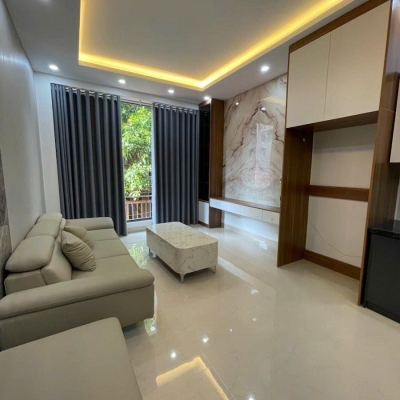 Bán nhà Ngọc Thụy 41m 6 tầng thang máy gara ô tô hơn 11 tỷ