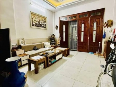 HOÀNG HOA THÁM, BA ĐÌNH, HÀ NỘI - XE CON ĐỖ CỬA - GẦN PHỐ - 45M2 GIÁ NHỈNH 9 TỶ