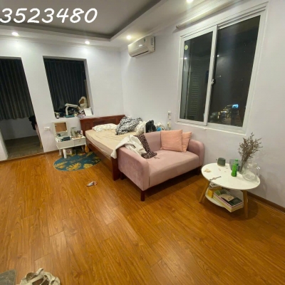 Cho thuê phòng 38m2 Kim Liên gần Vincom, trường đh y, ngân hàng... 5,5tr/tháng