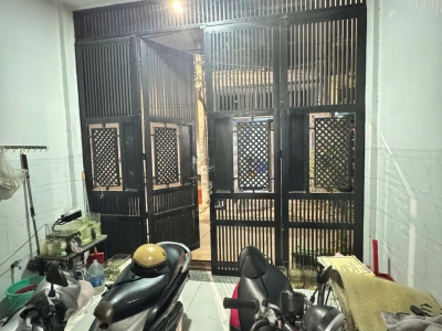 BÁN NHÀ 3 TẦNG, HẺM XE HƠI PHẠM VĂN ĐỒNG,  56M², SỔ NỞ HẬU, GIÁ 6.4 TỶ TL