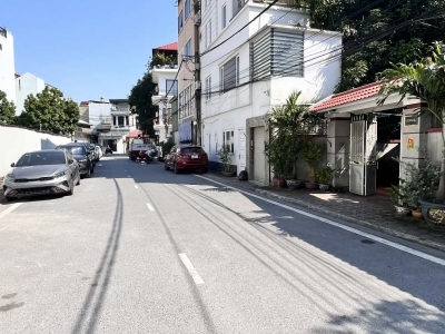 nhà đẹp Ngô Gia Tự, 50m x 5tầng, gara, kinh doanh, ngõ thông ôtô tránh, giá chỉ 15 tỷ