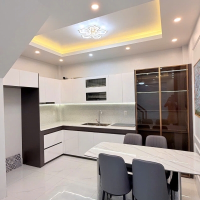Bán nhà 3 tầng, 36m2 tại Trần Lãm, TP. Thái Bình, giá 2.4xx tỷ, sổ đỏ chính chủ. LH: 0964386960