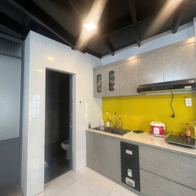 ♥ MT Kinh Doanh đường 5.5m lề 3m, gần Ông Ích Khiêm, 3 tầng, 3.x tỷ