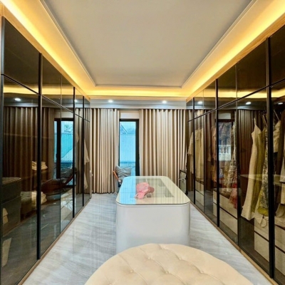 Siêu hiếm, bán nhà Đội Cấn, vị trí đẹp, 5 tầng thang máy chỉ 17 tỷ