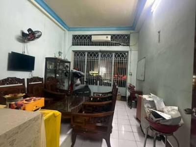 Nhà MT Đường Hùng Vương Phường 9 Quận 5 Cũ.