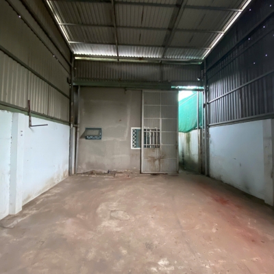 Chính chủ bán nhà xưởng sẵn điện 3 pha, đường xe tải, giá hơn 20tr/m2