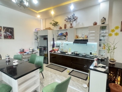 ♥ 60m ra MT Duy Tân, Ô tô đậu vài bước, 90m2, 4 tầng đúc, 4PN, còn mới, chất lượng, 6.5 tỷ