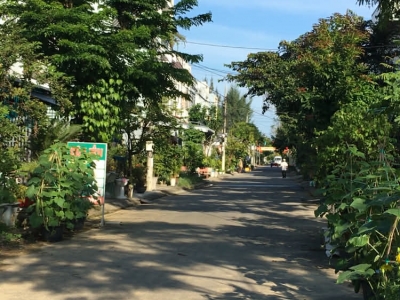 CHỈ 4.X (đ) - GẦN LÀNG ĐẠI HỌC - SÁT VÕ CHÍ CÔNG - DT 90m - Đ.5m5.