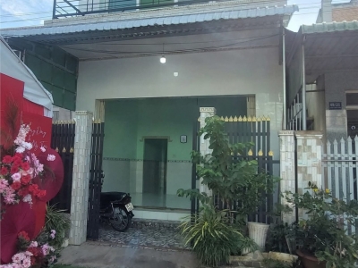 Nhà Mặt Phố Gần Công Viên Sa Đéc, 90m2, 4PN, Giá 1.75 Tỷ, Sổ Hồng.