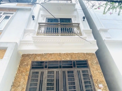 CÁN BÁN NHÀ GẤP TẠI YÊN LỘ - YÊN NGHĨA - HÀ ĐÔNG DT 40M2 XAY 5 TẦNG. NHỈNH 8 TỶ