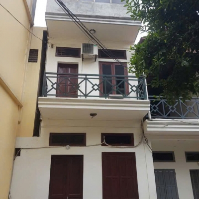 Cho thuê nhà nguyên căn ngõ Gốc Đề, 3 tầng x 40m2, 3 phòng ngủ, 7.5 Triệu/tháng