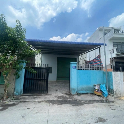 ????MẶT TIỀN KINH DOANH THẠNH XUÂN 39 QUẬN 12- 175M2 )NGANG 7M) CHỈ HƠN 7 TỶ✈️

◾️Diện tích ngang 6,9m dài 25m 
◾️Hiện trạng nhà cấp 4 đang cho thuê kho giá 10tr/th
◾️Sổ vuông vức pháp lý chuẩn
◾️Hướng Tây Bắc
◾️Bank định giá hơn 7 tỷ chủ hỗ trợ khách vay