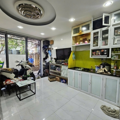► 2.35 tỷ kiệt Ngô Quyền gần Đài Pháo Hoa Sông Hàn, 3.5 tầng đẹp