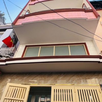 Bán nhà 5 tầng, 6 phòng, hoàn công đủ, cạnh mt Nguyễn Trãi, q. 5, hẻm thẳng 1 trục, giá 7 tỷ nhẹ