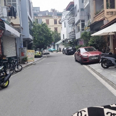 NGAY LOTTE LẠC LONG QUÂN - HK Tây Hồ - OTO 7 CHỖ VÀO NHÀ - NGÕ THÔNG THOÁNG - TIỆN ÍCH KHU VỰC BẠT NGÀN  - NHIỀU TIỀM NĂNG
105mx3 tầng, mt5m.  24 tỷ