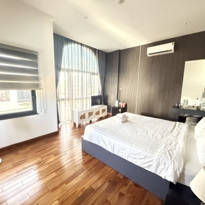 ♥ Khách Sạn sát Đống Đa 5.5 tầng, 10 phòng cao cấp, 11.x tỷ