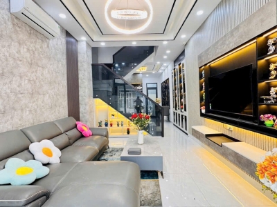 NHÀ CẠNH PHÚ MỸ HƯNG, 4x15M, 4 TẦNG, CHỈ HƠN 7 TỶ