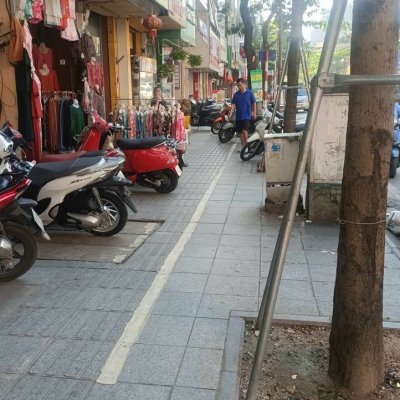 Sổ phân lô vỉa hè mênh mông tại Khâm Thiên,kinh doanh sầm uất 52 m2,16  tỷ 2,dòng tiên 23tr/tháng giáp Lê Duẩn