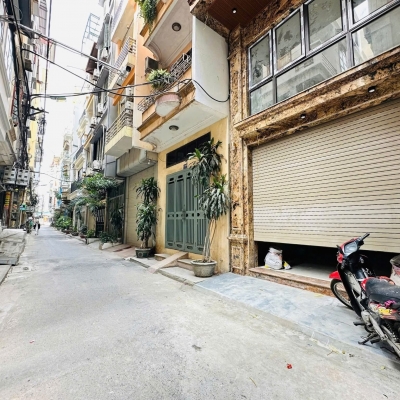 BÁN NHÀ TRẦN QUỐC HOÀN CẦU GIẤY PHÂN LÔ Ô TÔ VÀO NHÀ 2 THOÁNG 7 TẦNG THANG MÁY 21 TỶ