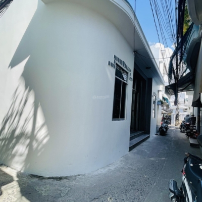 Bán căn góc 2 mặt tiền trung tâm Nha Trang, cách Champa Island 400m. DT 78m2 giá chỉ 2 tỷ 850tr