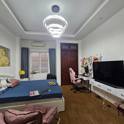 Cực hiếm! Bán nhà phân lô Lý Nam Đế, 36m2, 5 tầng, nhỉnh 17 tỷ, ô tô đỗ cửa, kinh doanh