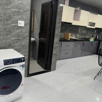 Bán Tòa căn Hộ 6 tầng, 21 phòng, đường Hòa Nam 2, sát bến xe Đà Nẵng,cho thuê 65 triệu/tháng