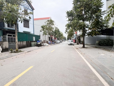 biệt thự sân vườn Long Biên, gần hồ điều hòa, diện tích 152m, mặt tiền 11m, full thổ cư