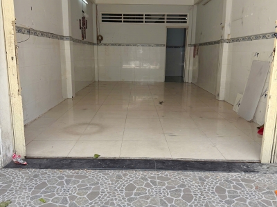 Cho thuê NNC 3 tầng MT đường Tùng Thiện Vương P11. Q8. Giá 17 triệu