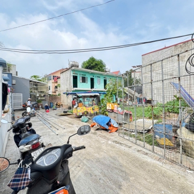 Bán đất tổ 1, Chi Đông, Mê Linh. Ô tô đỗ cửa. Chia 3 lô đẹp. Vị trí trung tâm thị trấn