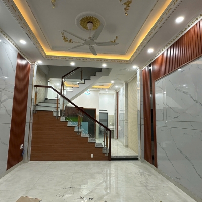 Bán nhà 3 Tầng Long Bình Tân,SHR hoàn công,đường 2 ô tô,gần BV SingMart