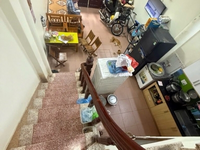Bán nhà Nguyễn Văn Cừ- dân xây-10m oto- 3 gác tránh xe máy-30m 4 tầng nhỉnh 6 tỷ(TL)