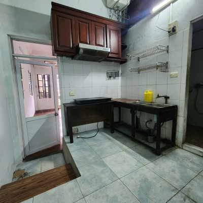 Cho thuê căn hộ tầng 2 Mặt Phố Trương Định 80m2, 2 ngủ chỉ 6 Triệu ở gia đình