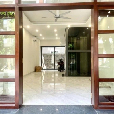 Vinhomes Ocean Park 3, chính chủ cần cho thuê tầng 1 và 2 tại VTĐ 2, đã có nội thất cơ bản